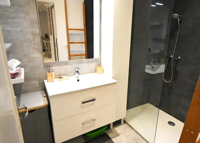 Apartament Forum - Spacieux - Confortable - Terrasse -clim-wifi